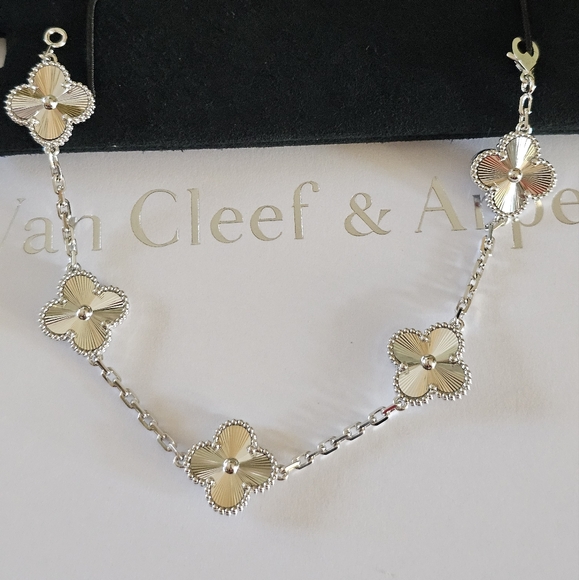 VAN CLEEF & ARPELS 18K White Gold Guilloche Vintage Alhambra Bracelet 5motif - Picture 9 of 16